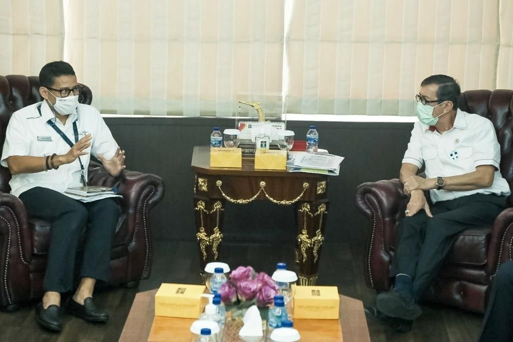 kemenkumham dan kemenparekraf membicarakan second home visa