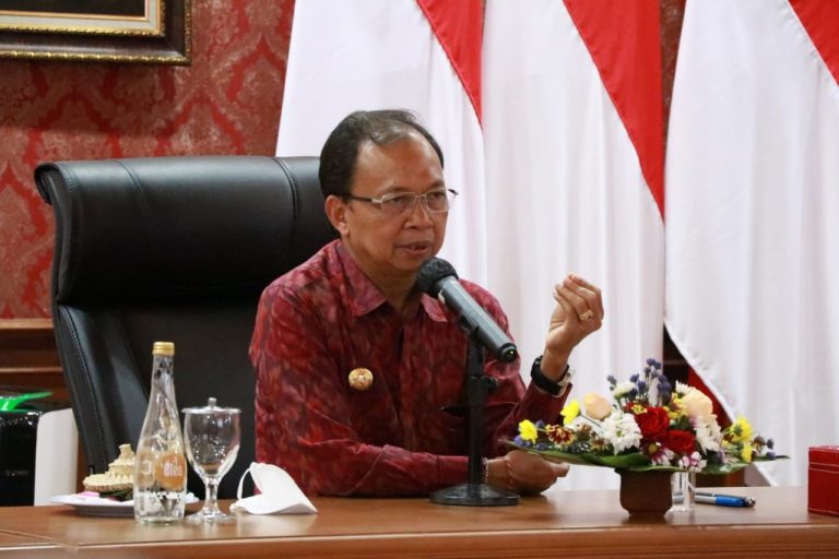 Pelanggaran Pengelolaan Sampah, Terapkan Sanksi Adat