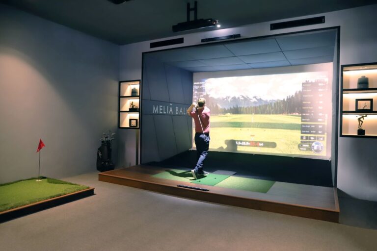 Golf simulator at Melia Bali