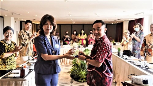 Excellence in Service to Humanity Awards