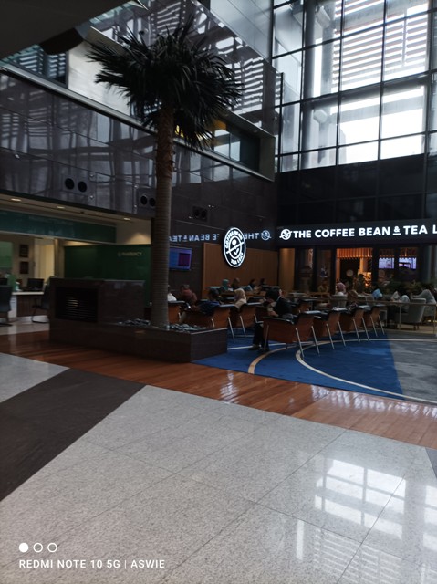 Cafe-kopi-di-lobby-rumah-sakit